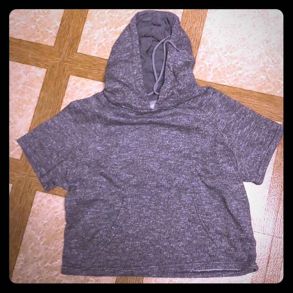 Exo sleeve barbella box cropped hoody
